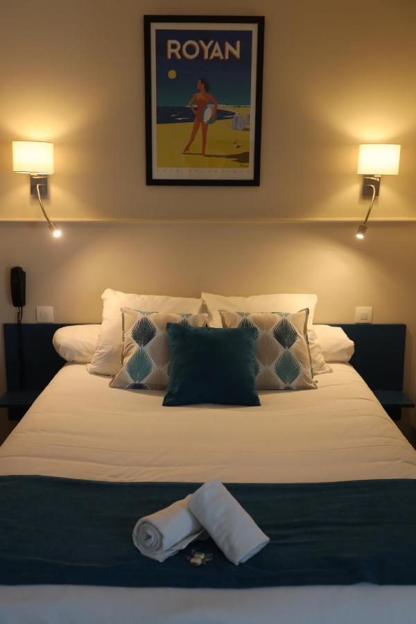 Un Hotel Sur Le Port 라로셸 외부 사진